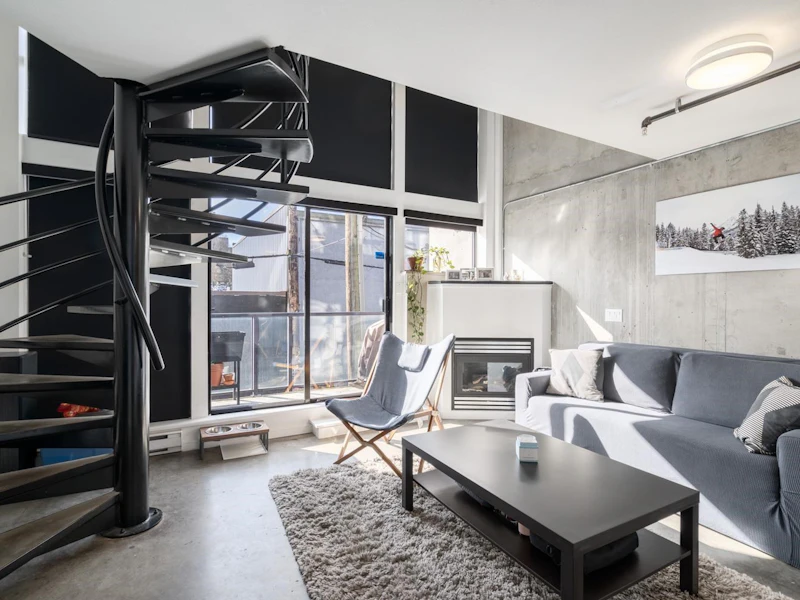 302 - 428 W 8th Avenue, Vancouver BC V5Y 1N9