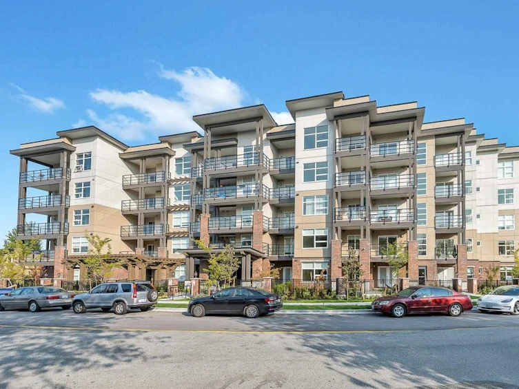 209-22577 Royal Crescent, Maple Ridge, BC, V2X 2M2