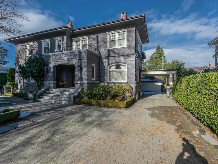 1529 W 36th Avenue, Vancouver, BC, V6M 1J9