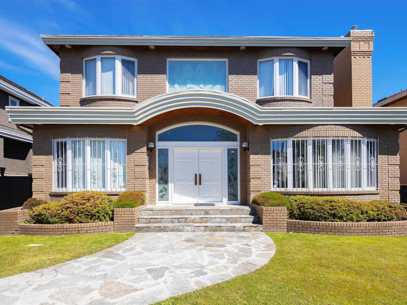 6630 Laurel Street, Vancouver BC V6P 3T5
