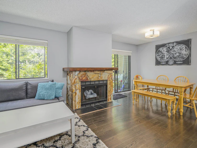 202-7095 133b Street, Surrey, BC, V3W 8A3