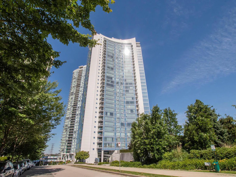 1803 - 4189 Halifax Street, Burnaby BC V5C 3X2