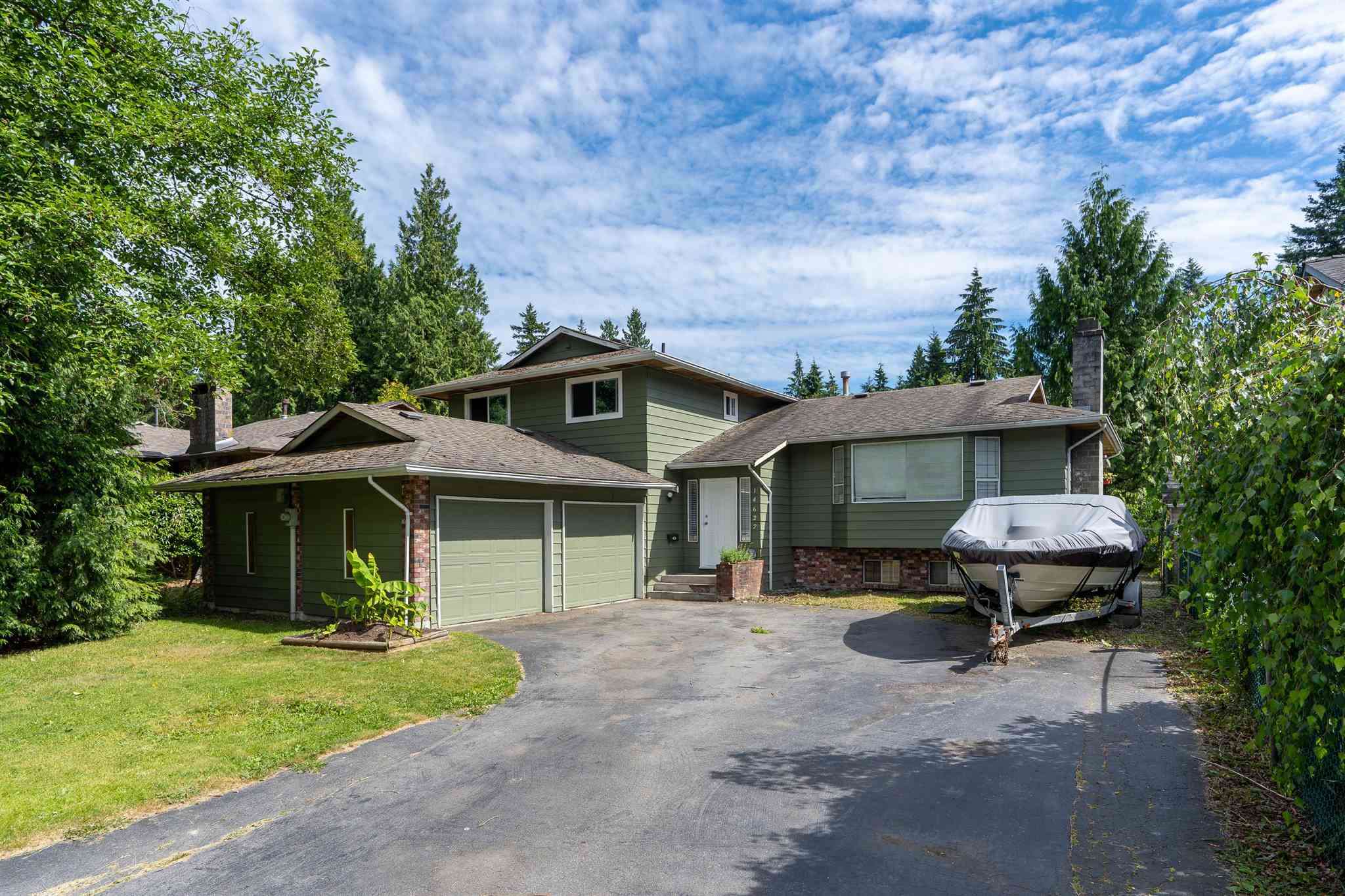 14622 101a Avenue, Surrey, BC, V3R 7E2