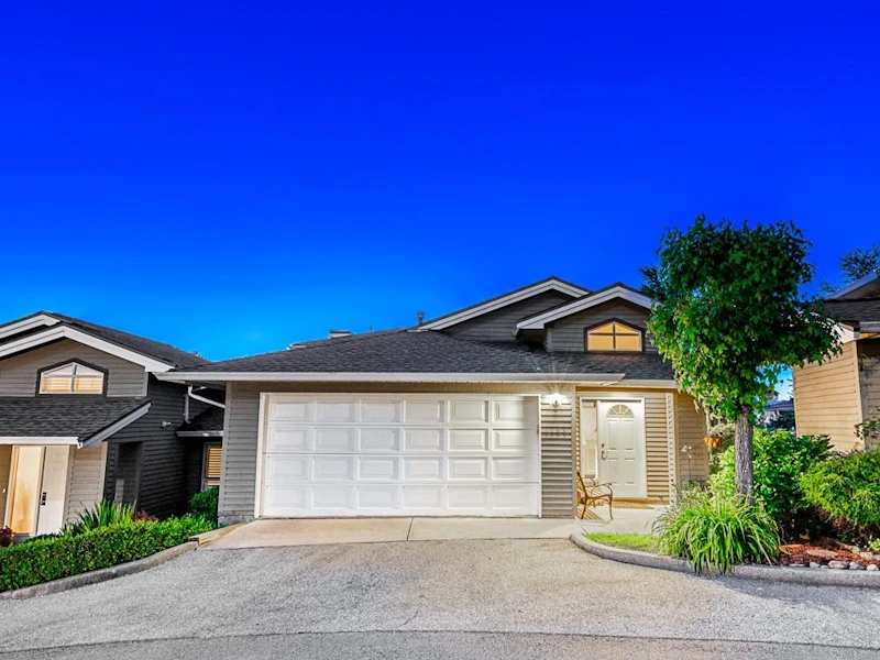 1169 O'flaherty Gate, Port Coquitlam BC V3C 6H2
