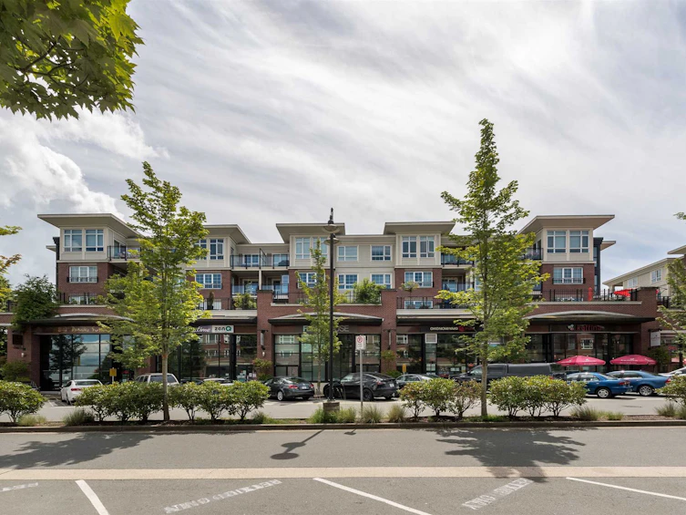307-2950 King George Boulevard, Surrey, BC, V4P 0E5