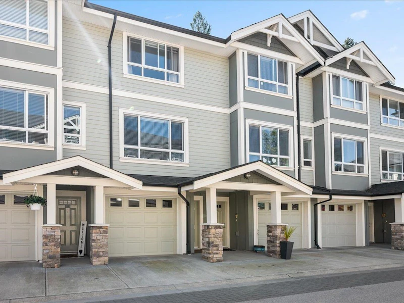 17 - 2955 156th Street, Surrey BC V3Z 2W8