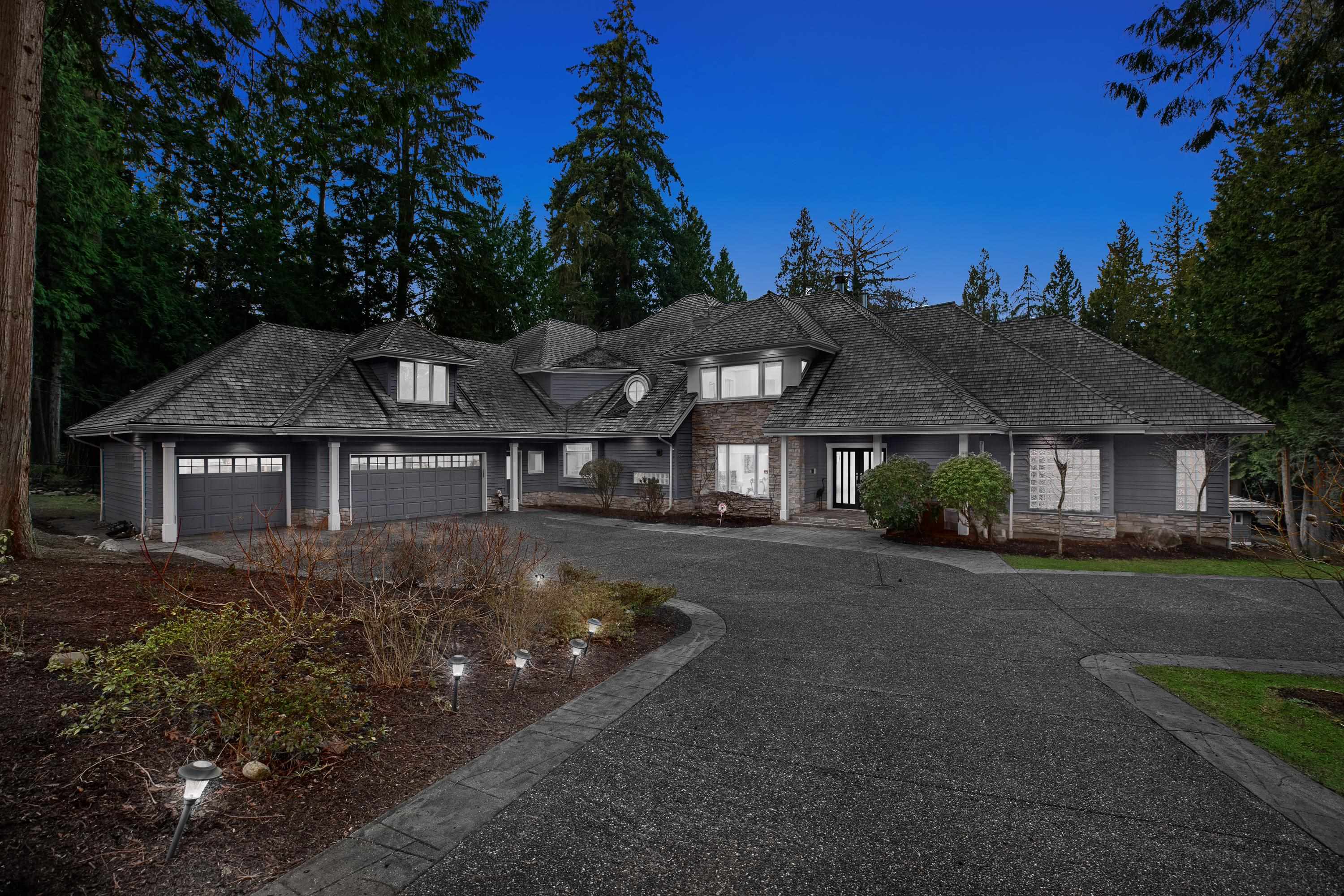 13451 Vine Maple Drive, Surrey, BC, V4P 1W8