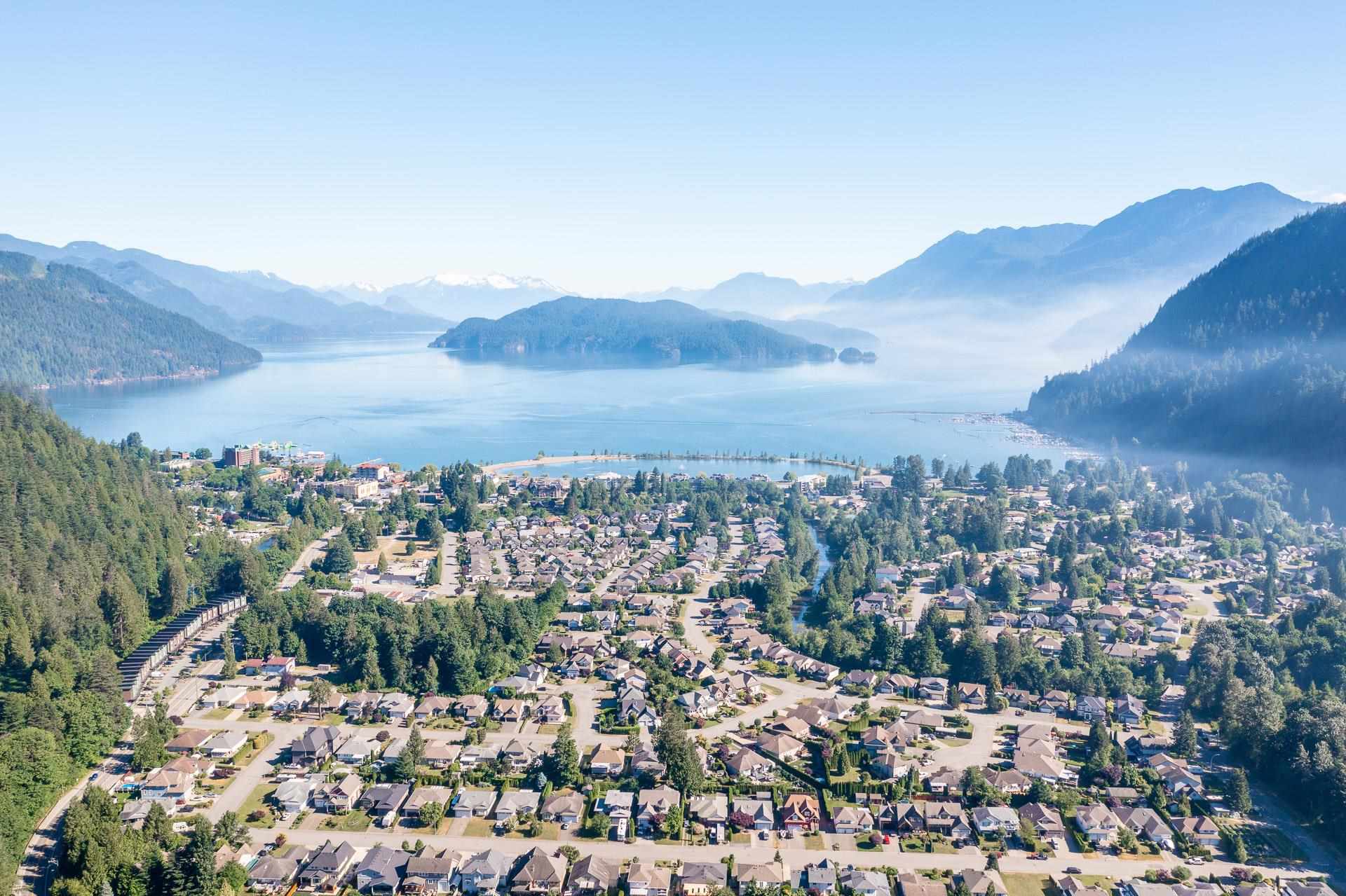878 Hope Place, Harrison Hot Springs, BC, V0M 1K0