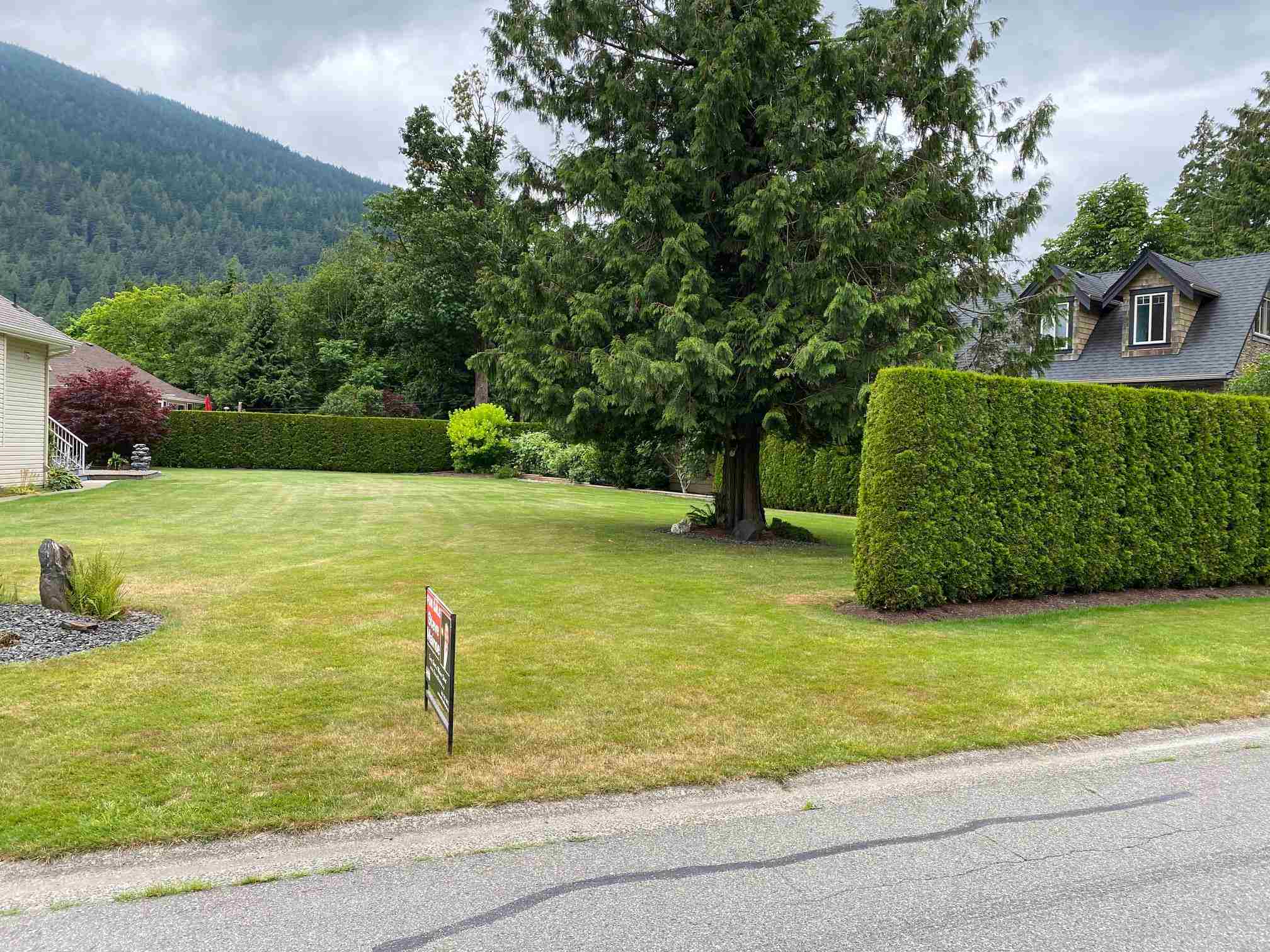428 Eagle Street, Harrison Hot Springs, BC, V0M 1K0