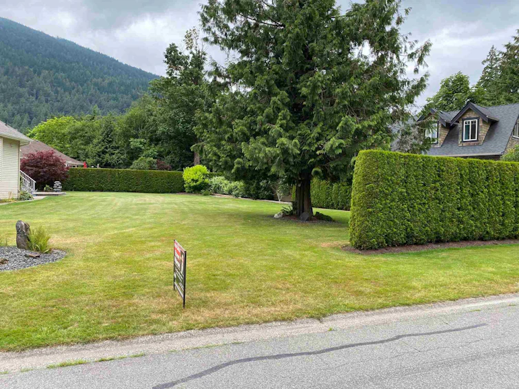 428 Eagle Street, Harrison Hot Springs, BC, V0M 1K0