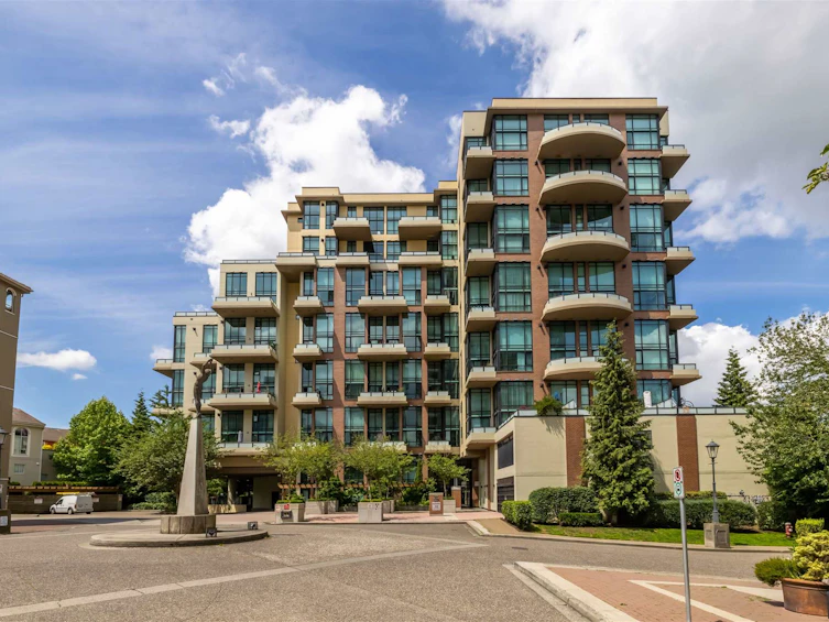 211-10 Renaissance Street, New Westminster, BC, V3M 7B1