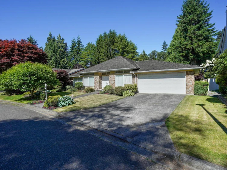 5 Sennok Crescent, Vancouver, BC, V6N 2E3