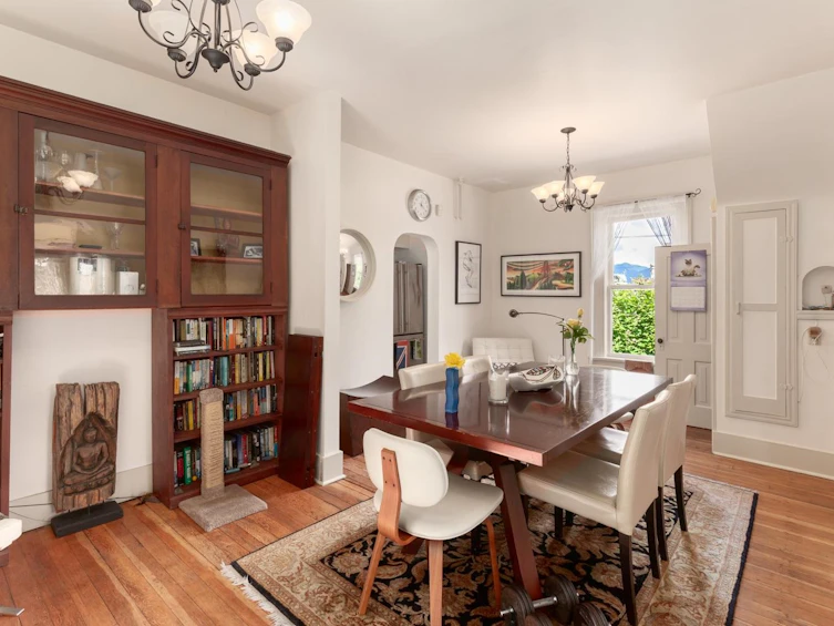 427 Glen Drive, Vancouver, BC, V6A 3M1