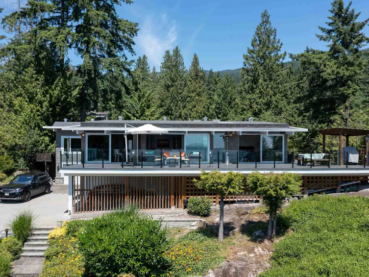 4011 Bayridge Crescent, West Vancouver, BC, V7V 3K5
