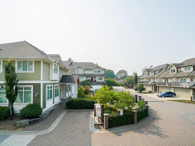 25 - 8358 121a Street, Surrey BC V3W 1T6