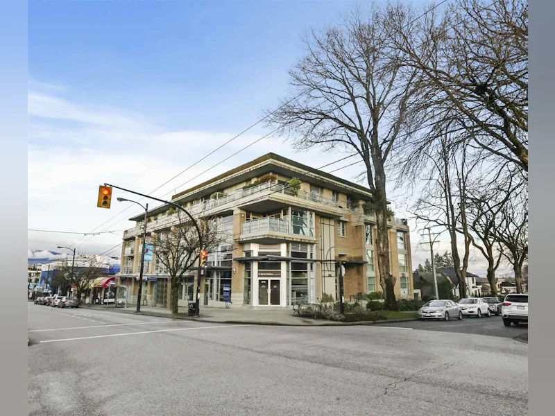 102 - 3595 W 18th Avenue, Vancouver BC V6S 1A9