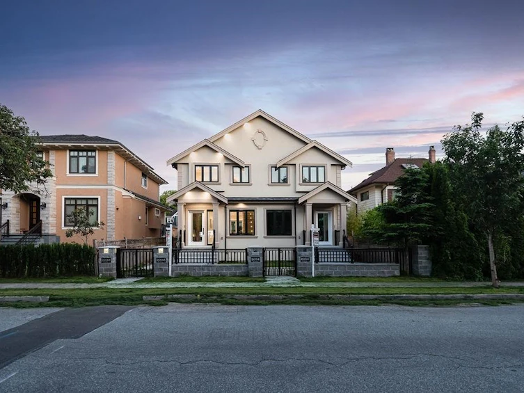 2034 W 42nd Avenue, Vancouver, BC, V6M 2B3