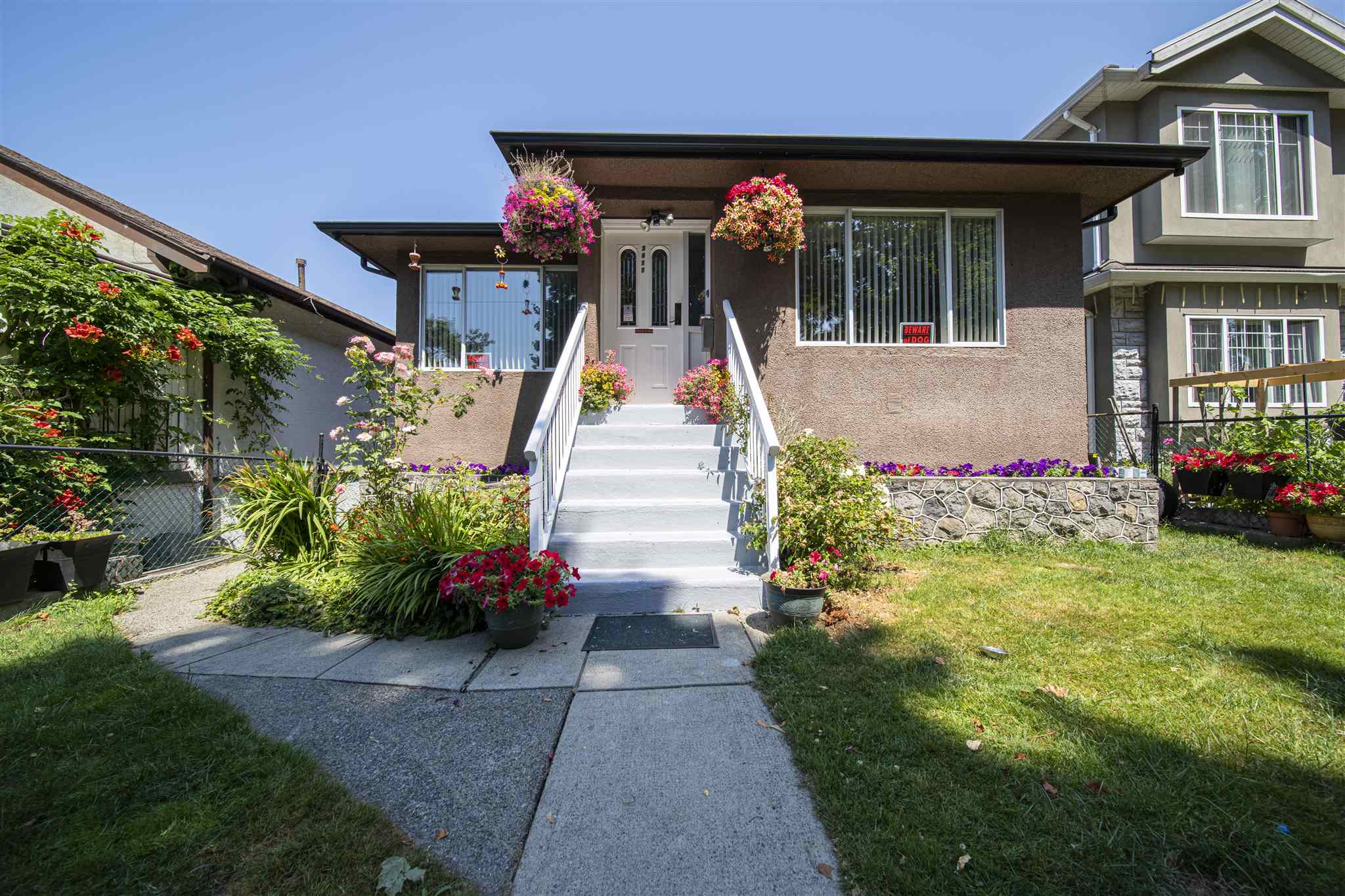 3417 E Pender Street, Vancouver, BC, V5K 2C9