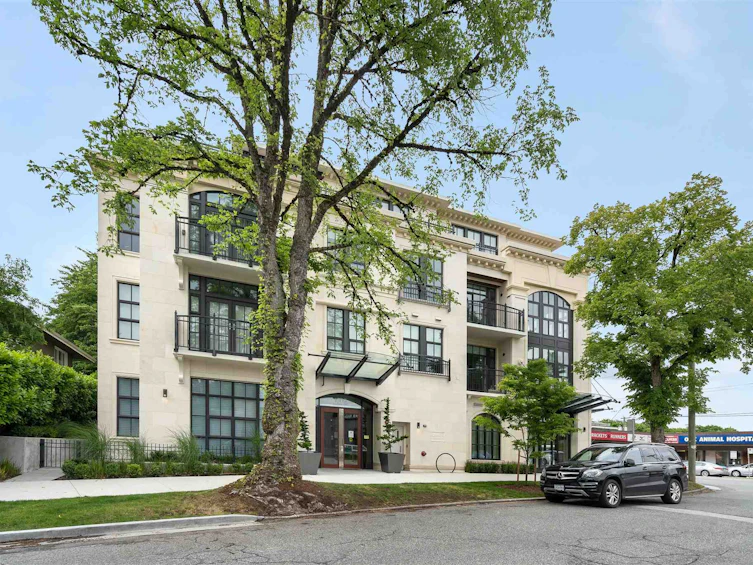 302-1009 Laurier Avenue, Vancouver, BC, V6H 1Y2