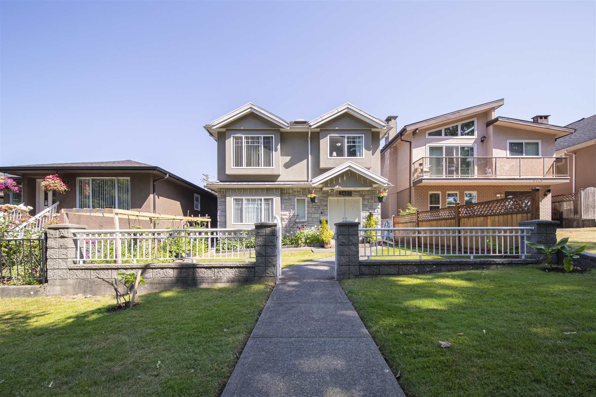 3423 E Pender Street, Vancouver, BC, V5K 2C9