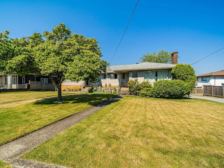 4955 Lorraine Avenue, Burnaby, BC, V5G 2S3