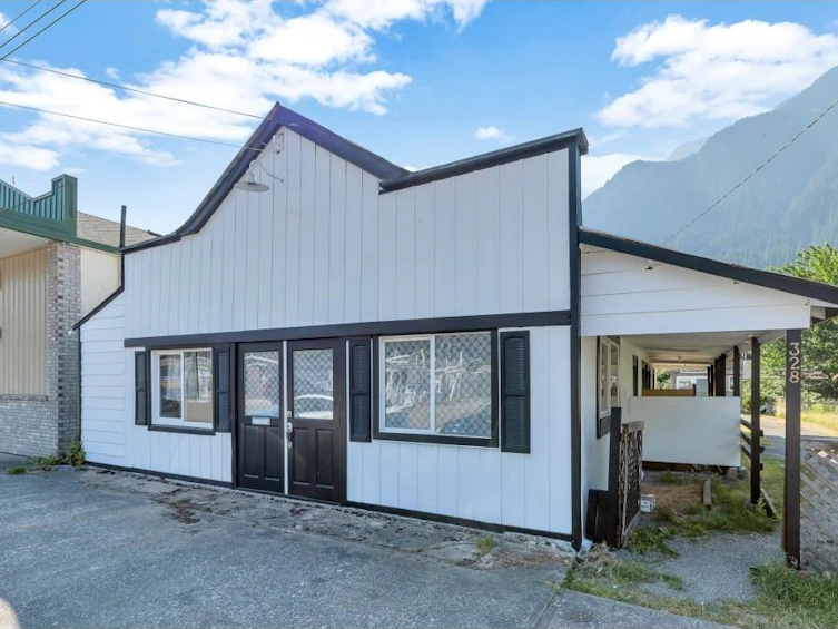 328 Fort Street, Hope, BC, V0X 1L0
