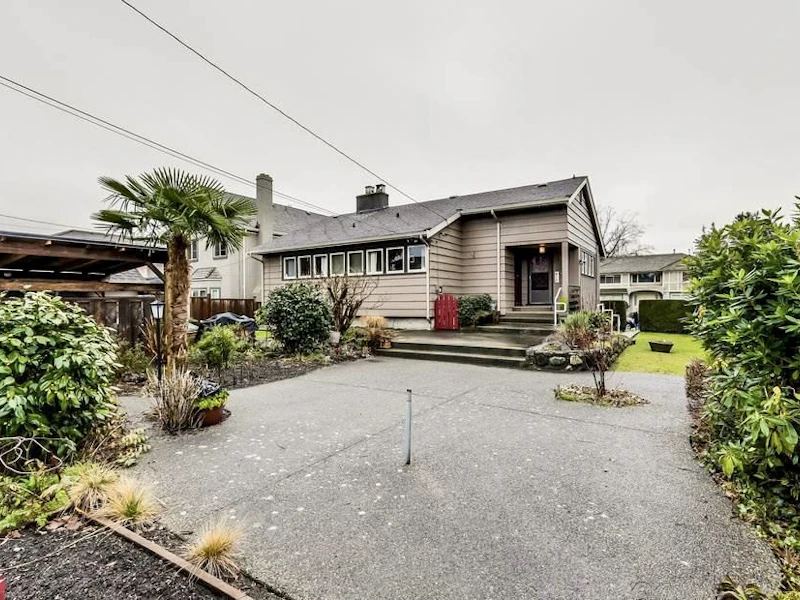2177 W 54th Avenue, Vancouver BC V6P 1P7