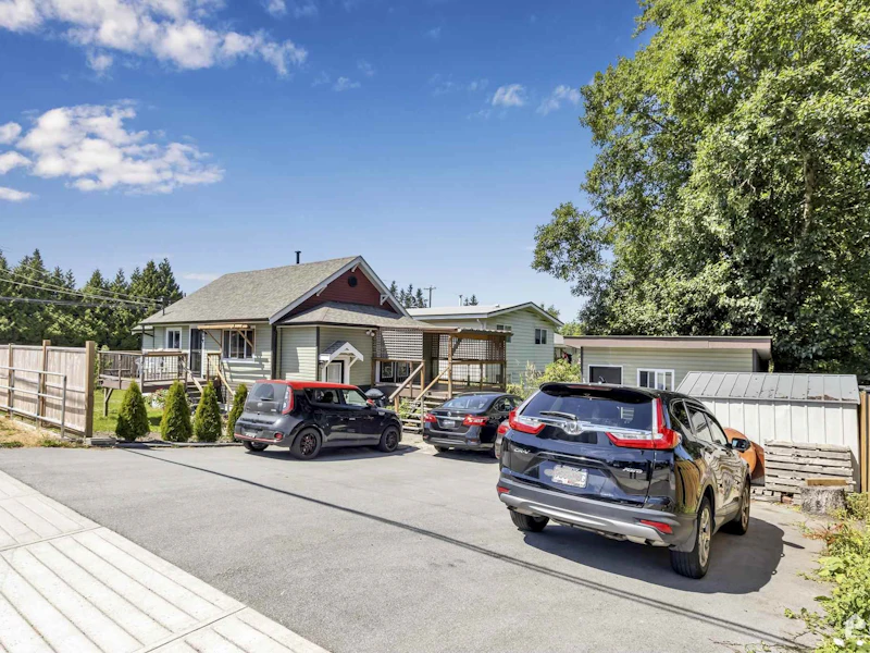 4816 200th Street, Langley BC V3A 1L5