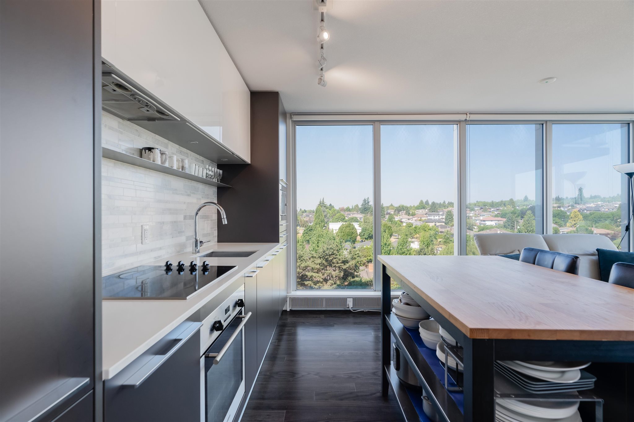 902-8131 Nunavut Lane, Vancouver, BC, V5X 0E2