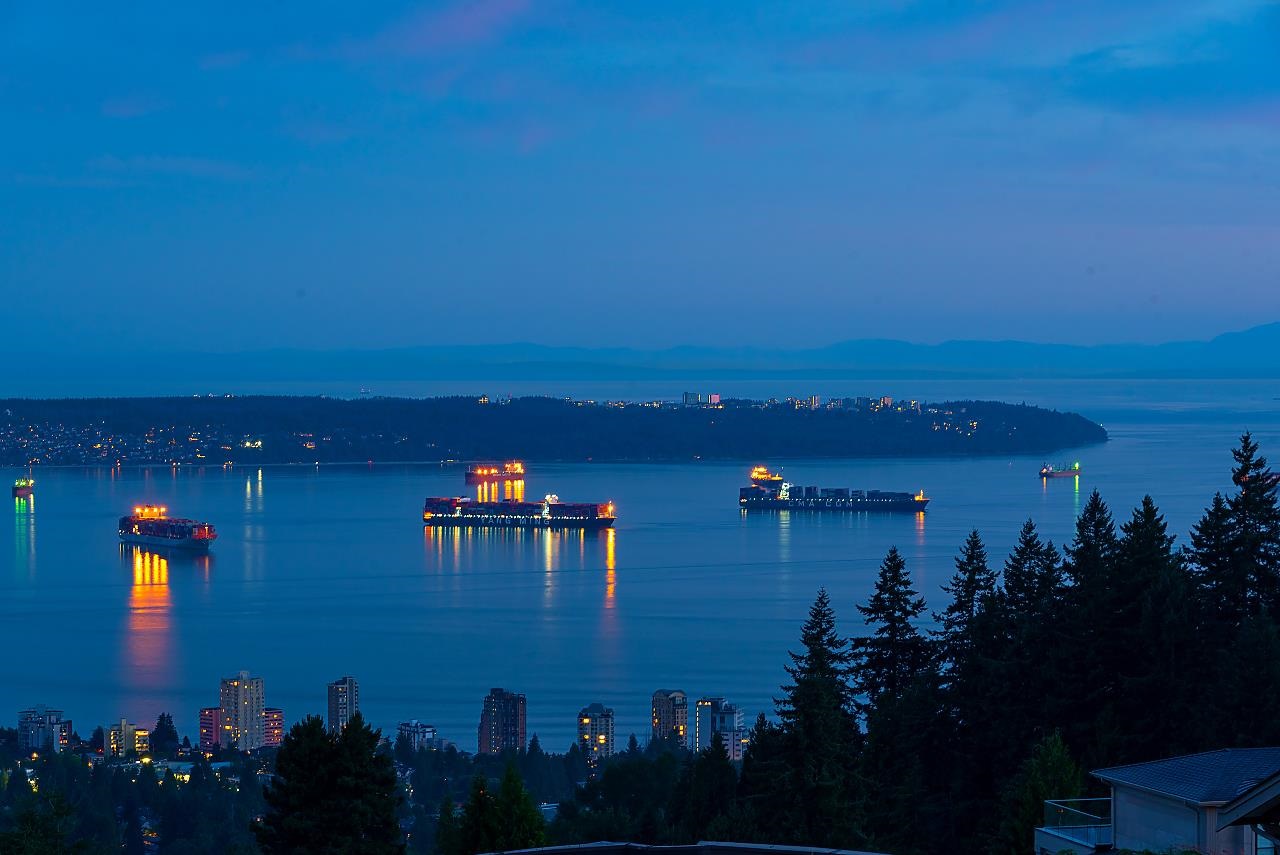 1410 Chippendale Road, West Vancouver, BC, V7S 2N6
