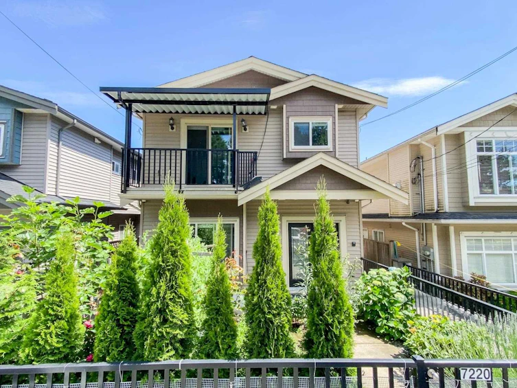 7220 11th Avenue, Burnaby, BC, V3N 2M7