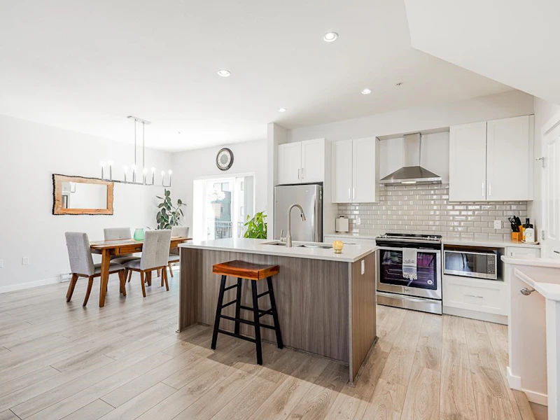 15 - 20723 Fraser Highway, Langley BC