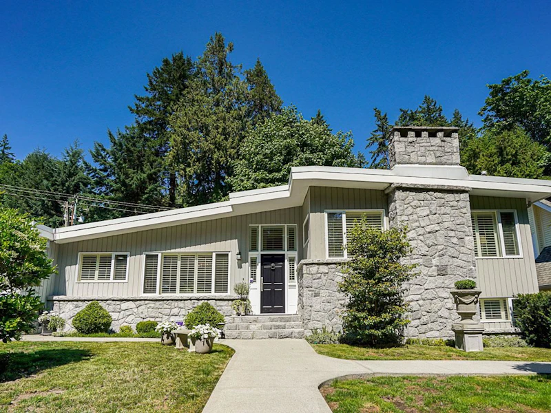 4887 The Dale Drive, West Vancouver BC V7W 1K2