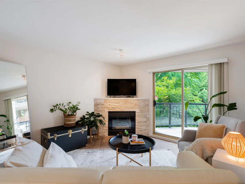 301 - 2615 Jane Street, Port Coquitlam BC V3C 3K3