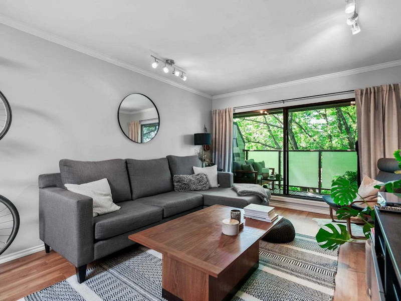 305 - 2150 Brunswick Street, Vancouver BC V5T 3L5