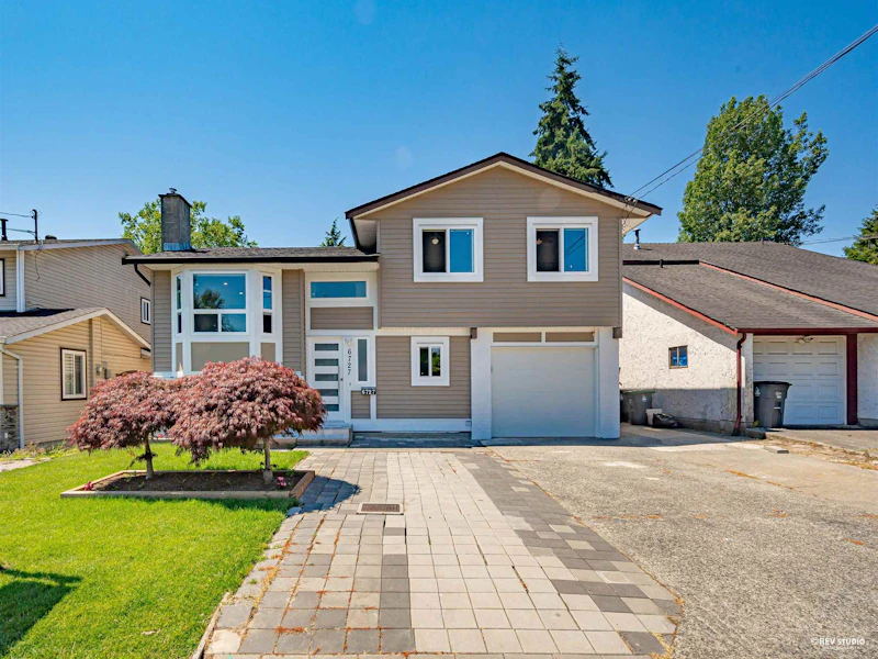 6727 134th Street, Surrey BC V3W 4S5