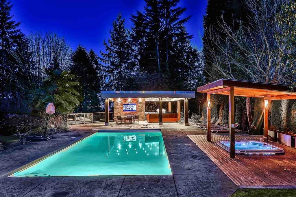729 Biddesden Place, West Vancouver, BC, V7S 1P9