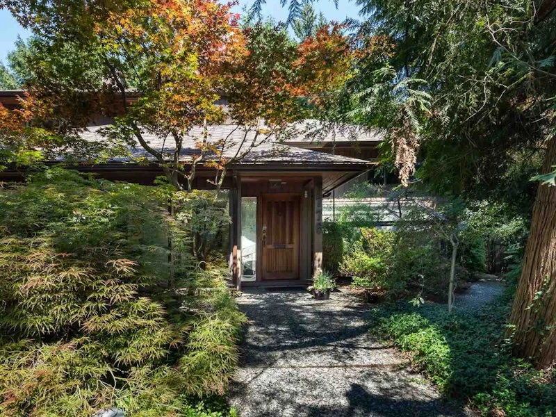 7776 Kaymar Drive, Burnaby BC V5J 3N1