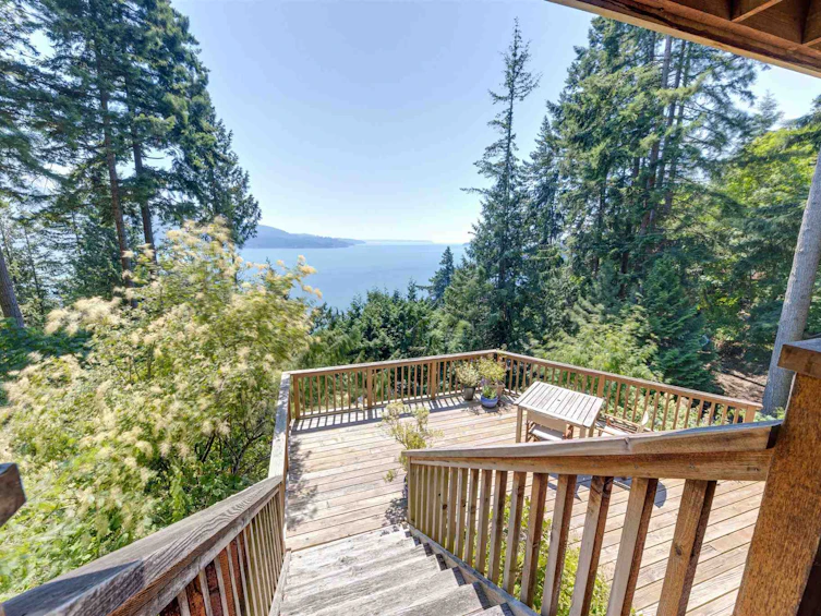 227 Highland Trail, Bowen Island, BC, V0N 1G1