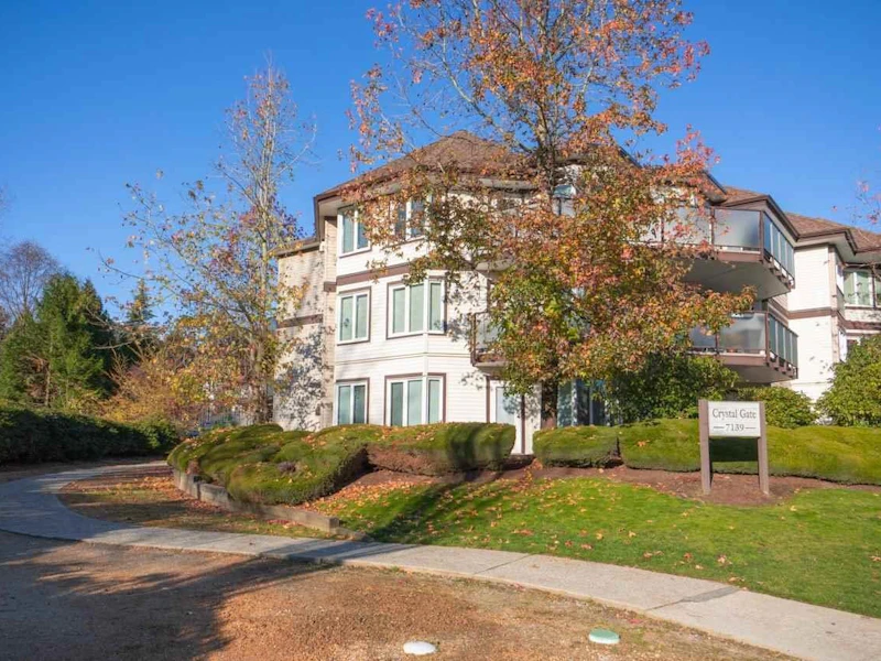 105 - 7139 18th Avenue, Burnaby BC V3N 4Z3