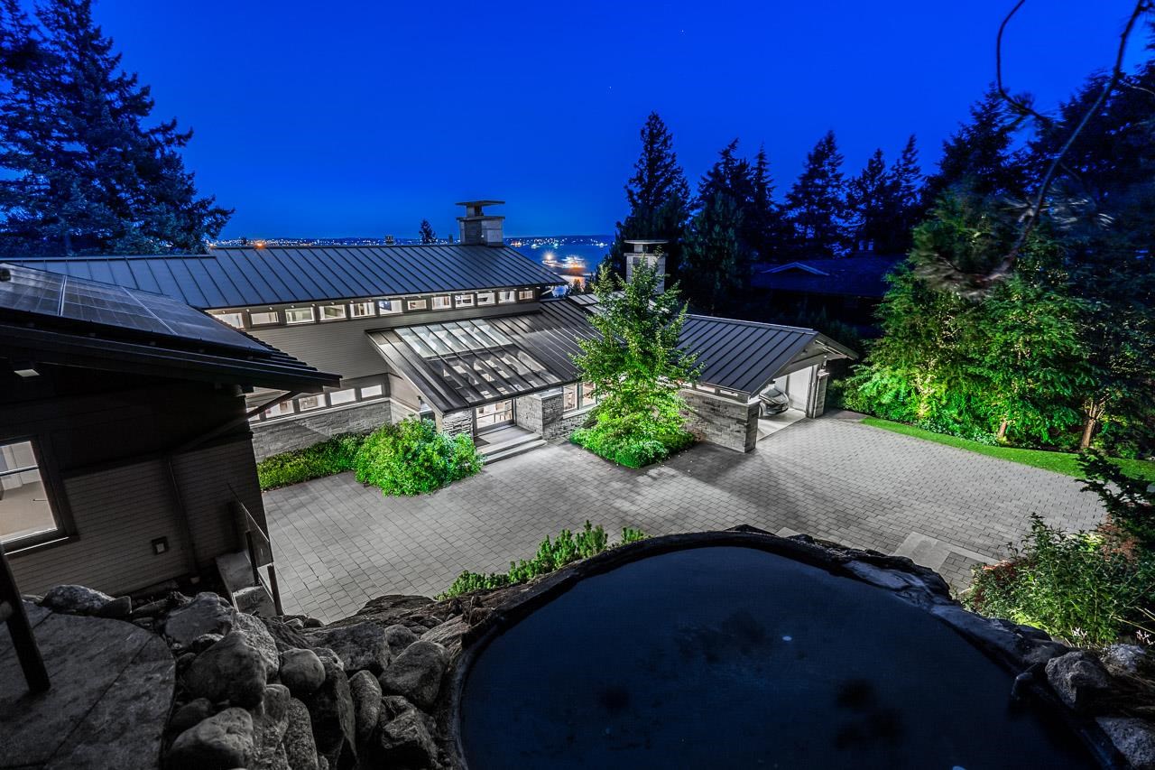 4360 Rockridge Road, West Vancouver, BC, V7W 1A7