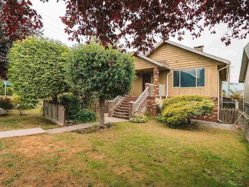 4107 Eton Street, Burnaby BC V5C 1K1