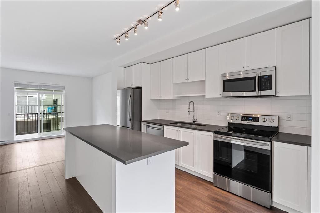 20-13629 81a Avenue, Surrey, BC, V3W 3M4