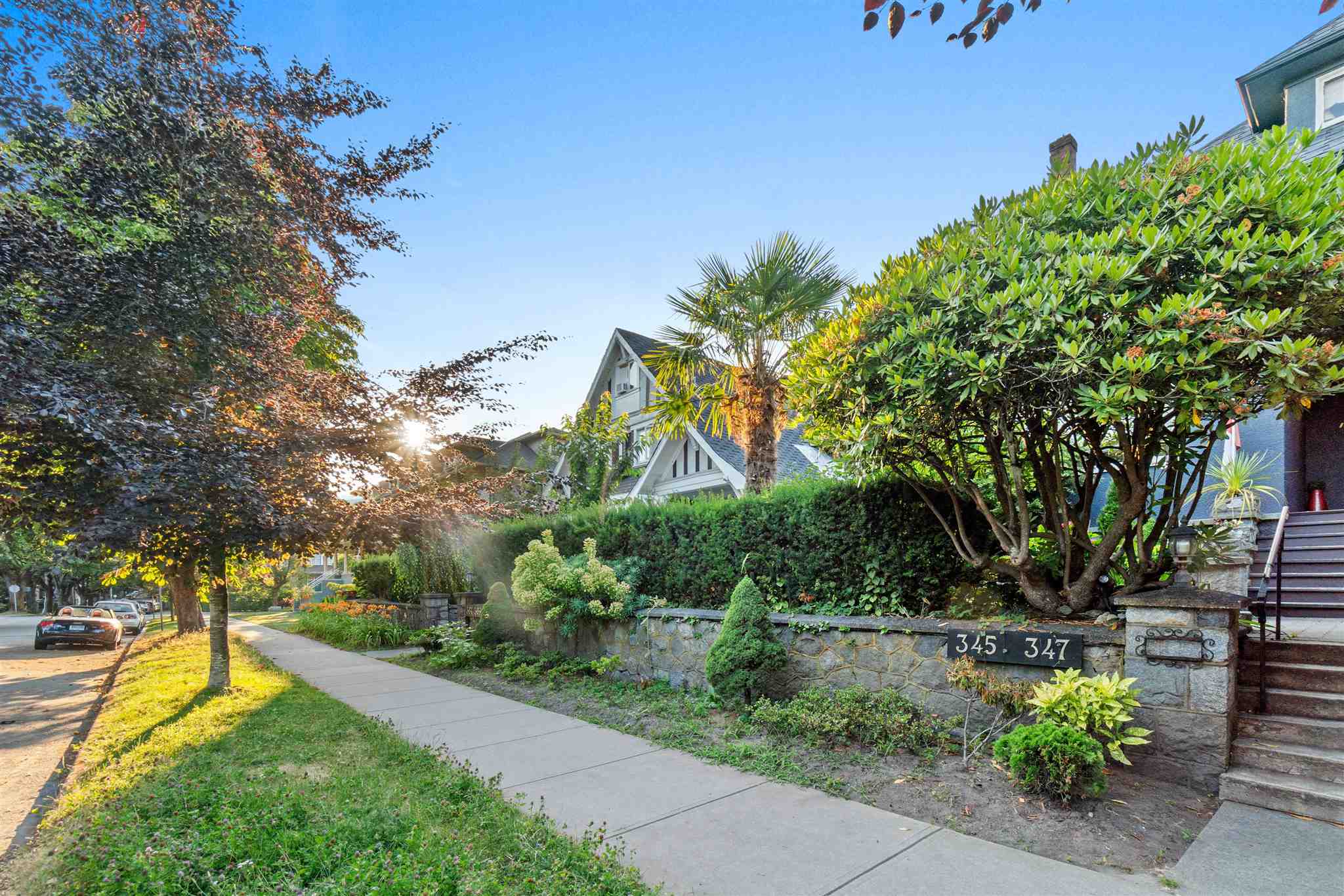 345 W 13th Avenue, Vancouver, BC, V5Y 1W2