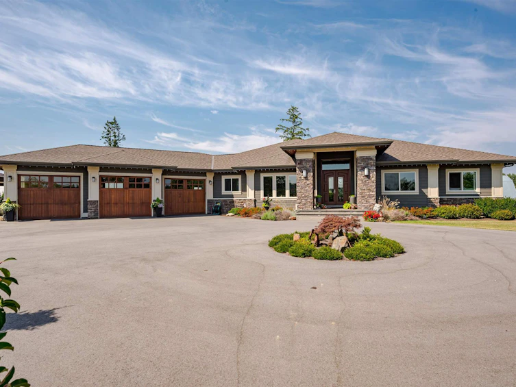 22439 96 Avenue, Langley, BC, V1M 3T6