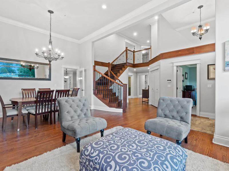 1340 Maple Street, Surrey BC V4B 4M9