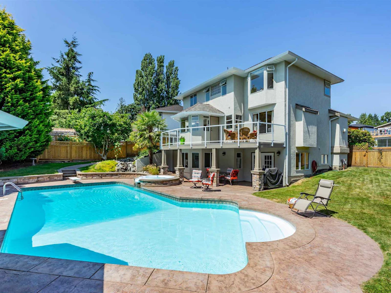 19036 60a Avenue, Surrey BC V3S 8C9