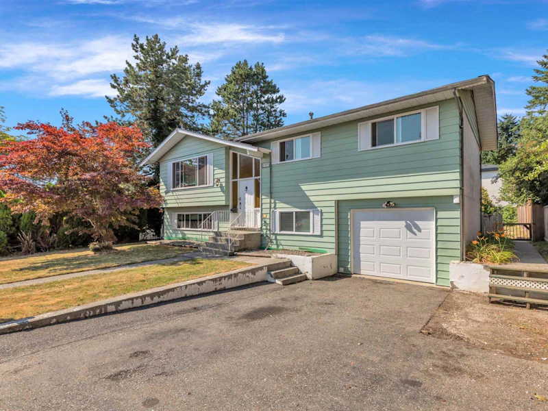 17975 58th Avenue, Surrey BC V3S 1L9