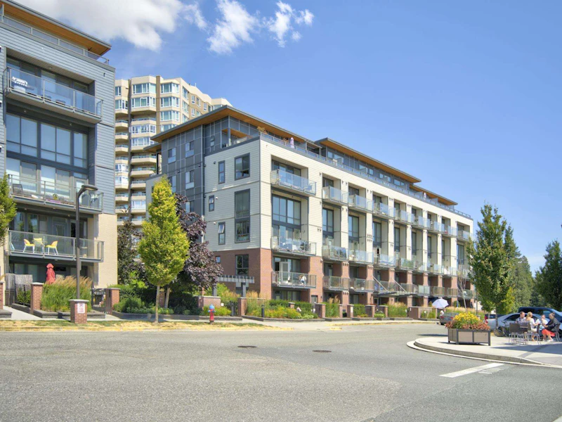 301 - 3080 Gladwin Road, Abbotsford BC V2T 5T5