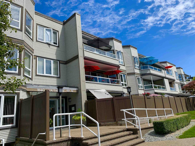 312 - 1840 E Southmere Crescent, Surrey BC V4A 9C5